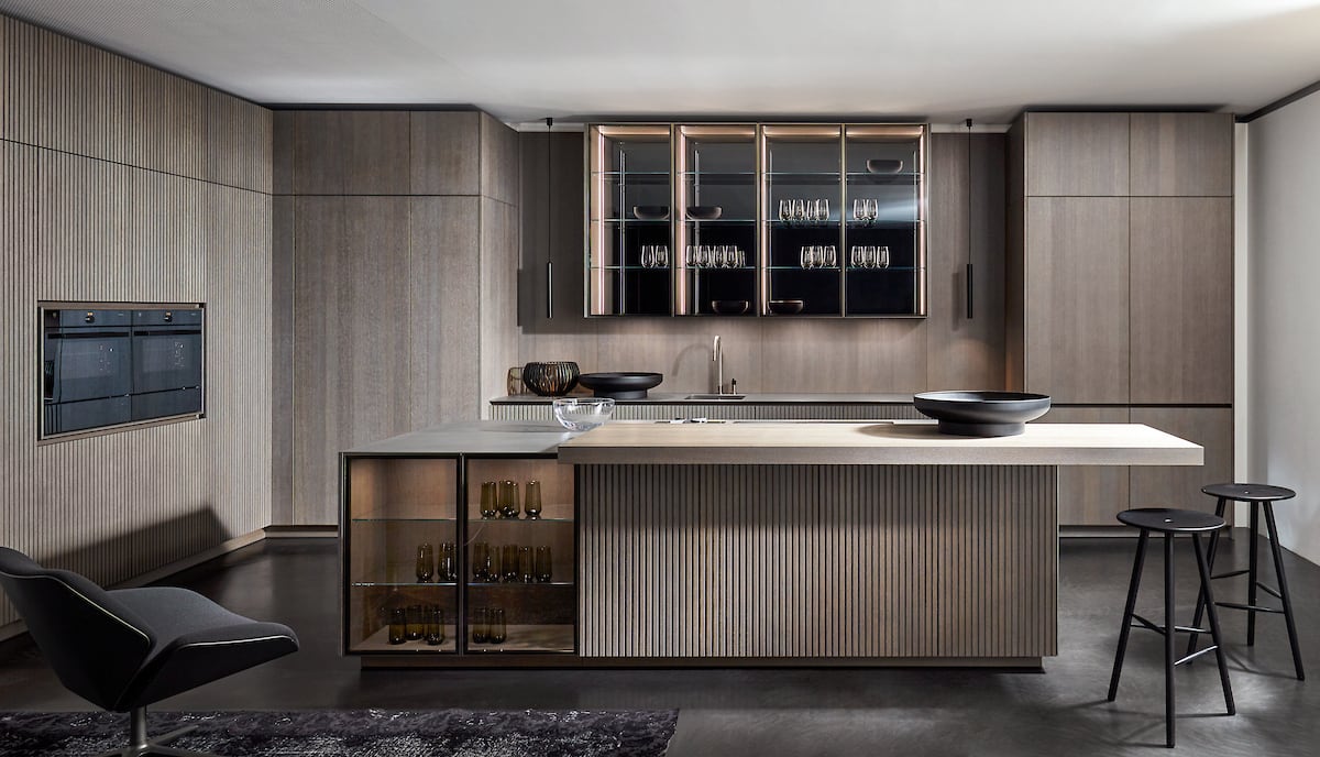 Oiled vs. Lacquered Wood Finishes: What Homeowners and Designers Should Know