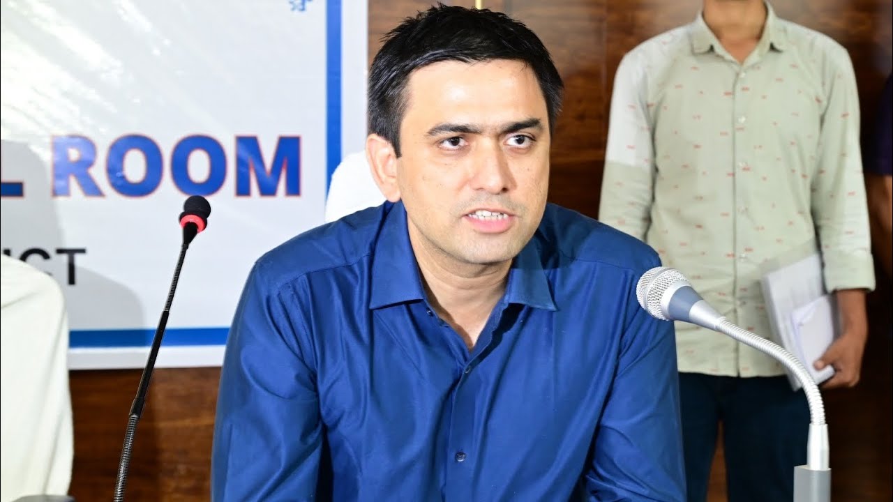 Shri. Sumit Kumar Singh, IAS
