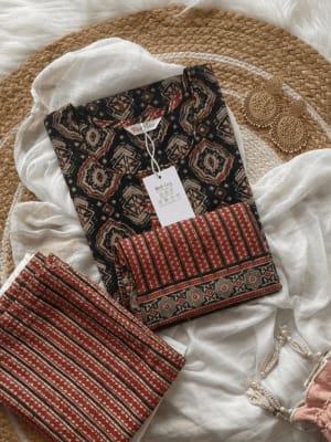 Black & Rust 3-Piece Set