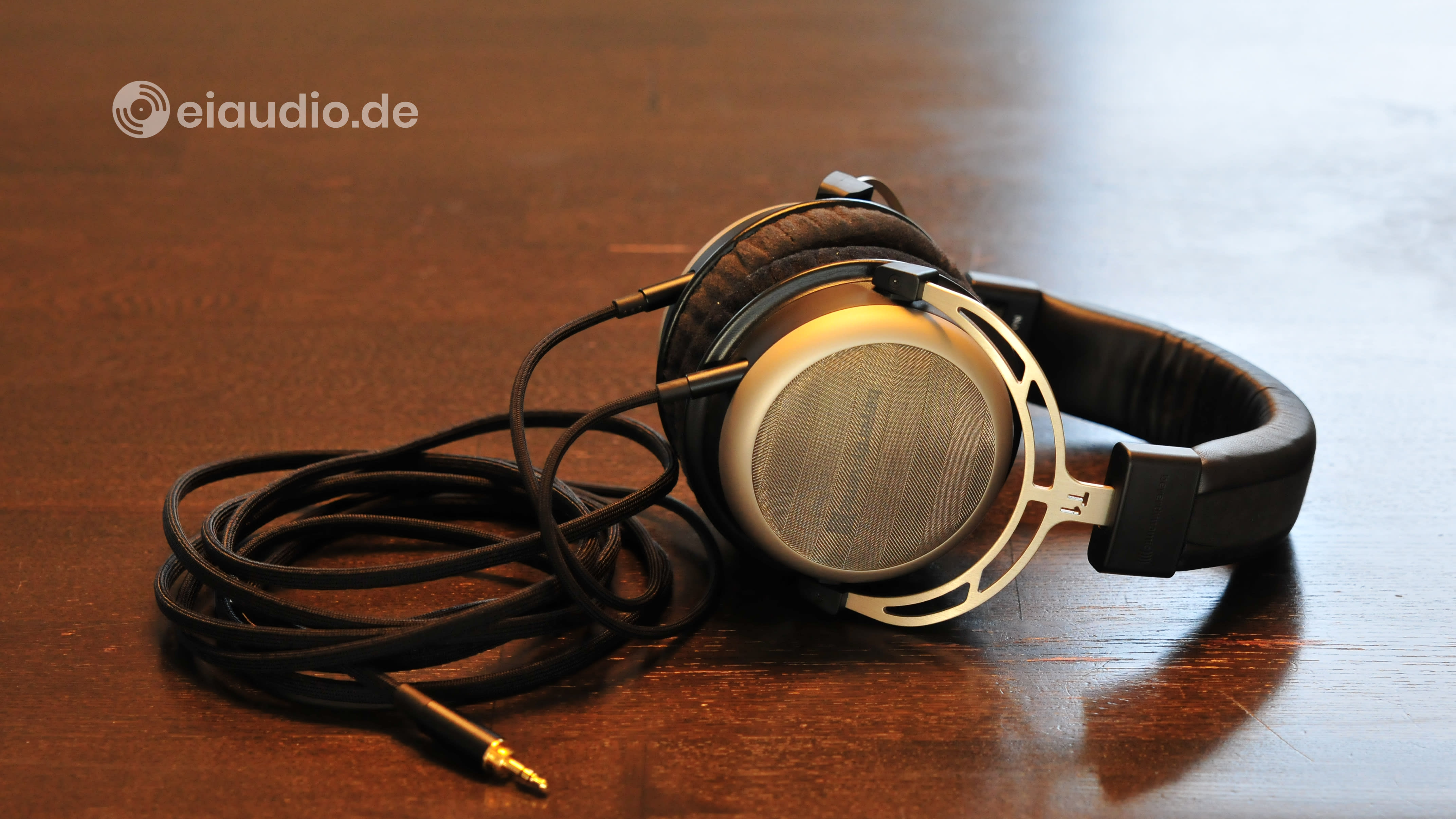 Beyerdynamic T1 (Gear & Review) - Explorations in Audio