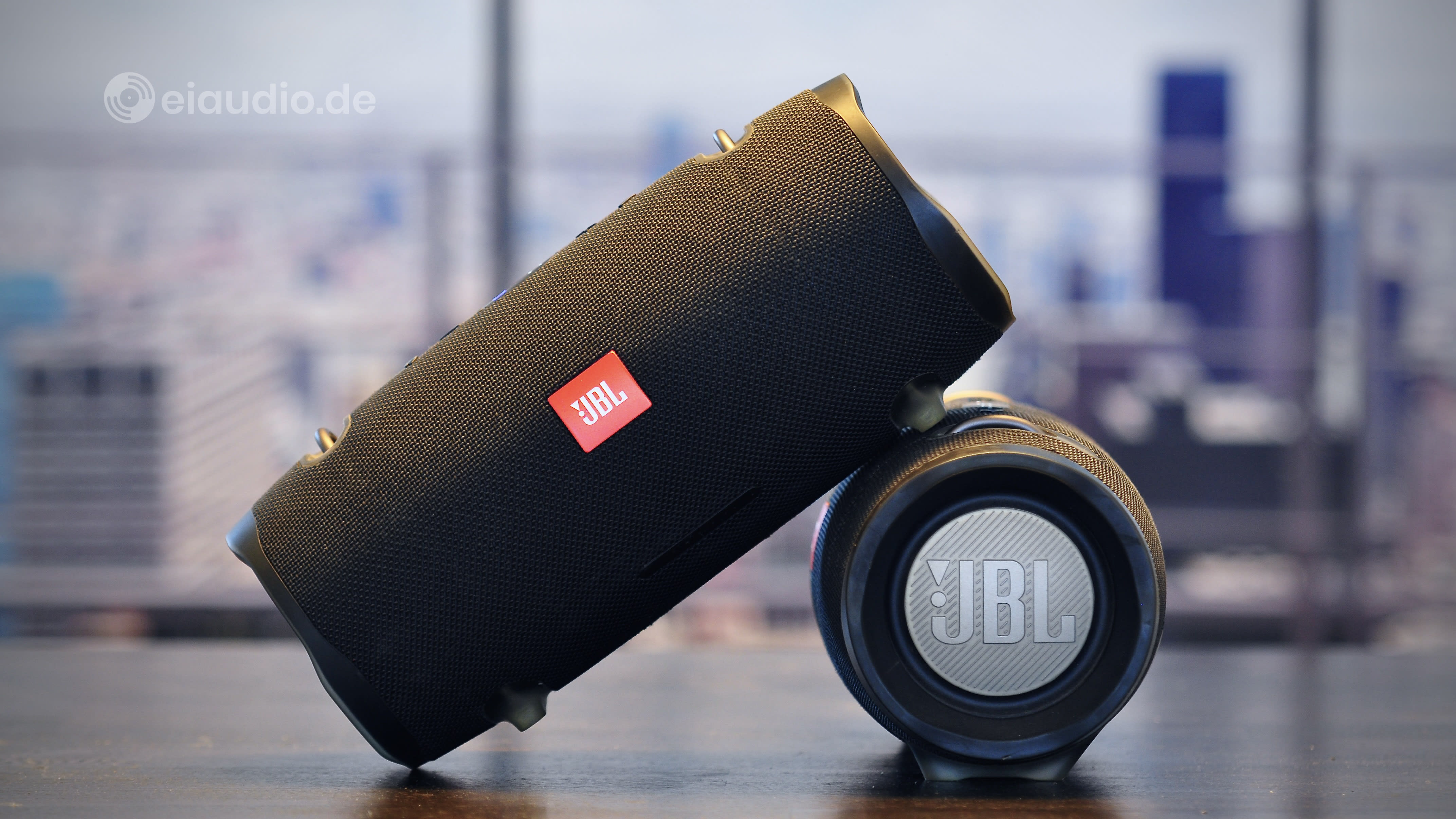 JBL Charge 4 vs JBL Xtreme 3 Side-by-Side Speaker Comparison 