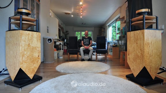 Duevel Jupiter Omnidirectional Loudspeakers