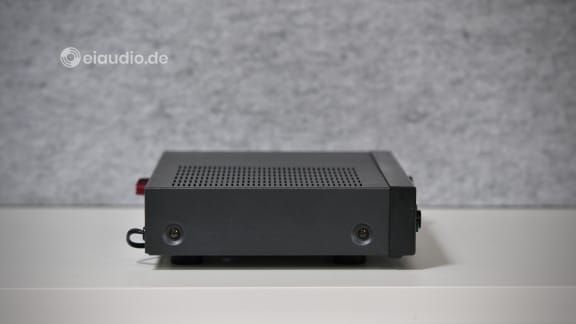 NAD 310