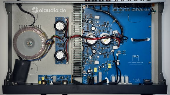 NAD 310