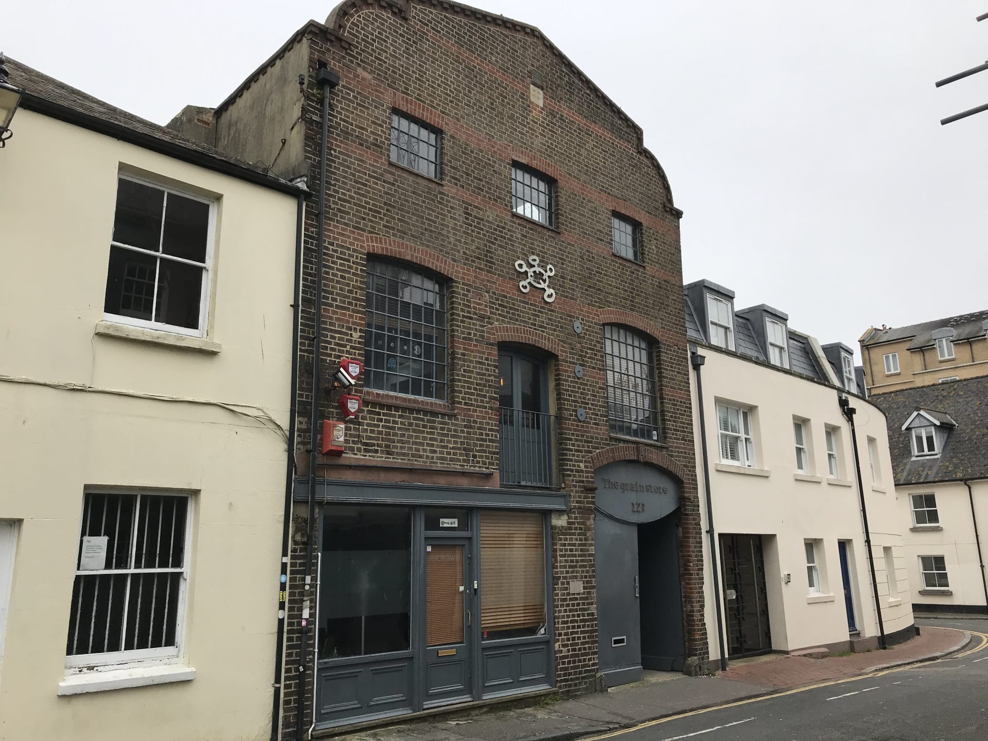 127 Gloucester Road Brighton image.