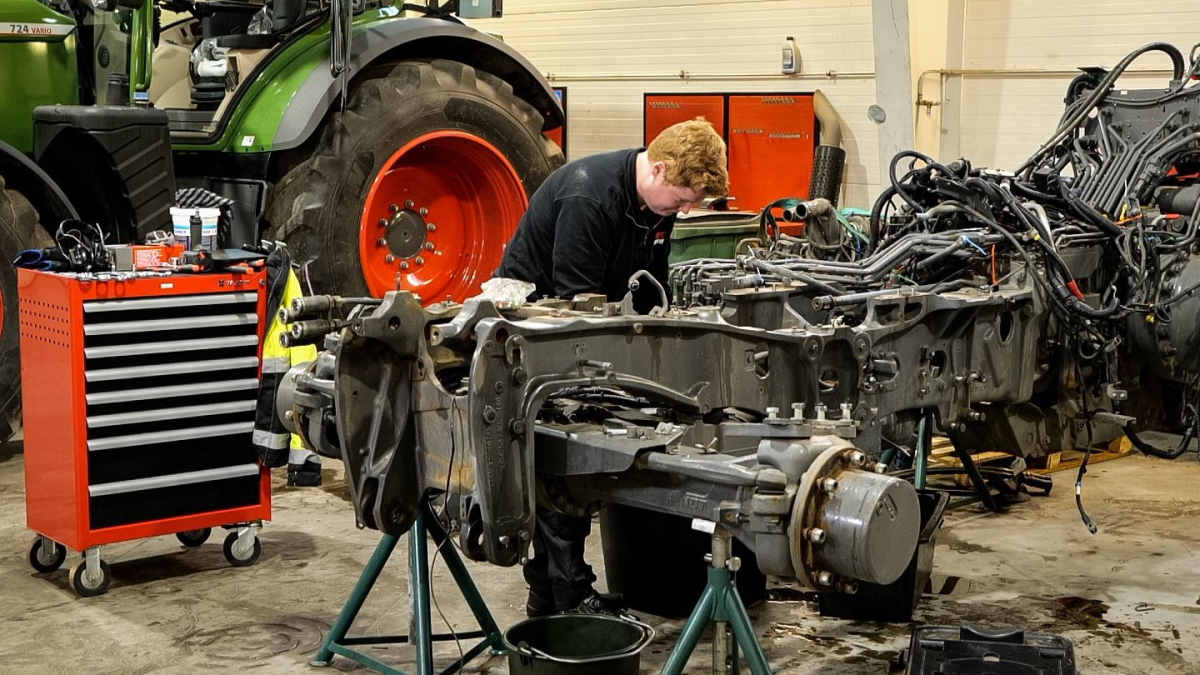Bli landbruksmekaniker - jobb for Norges viktigste kunde