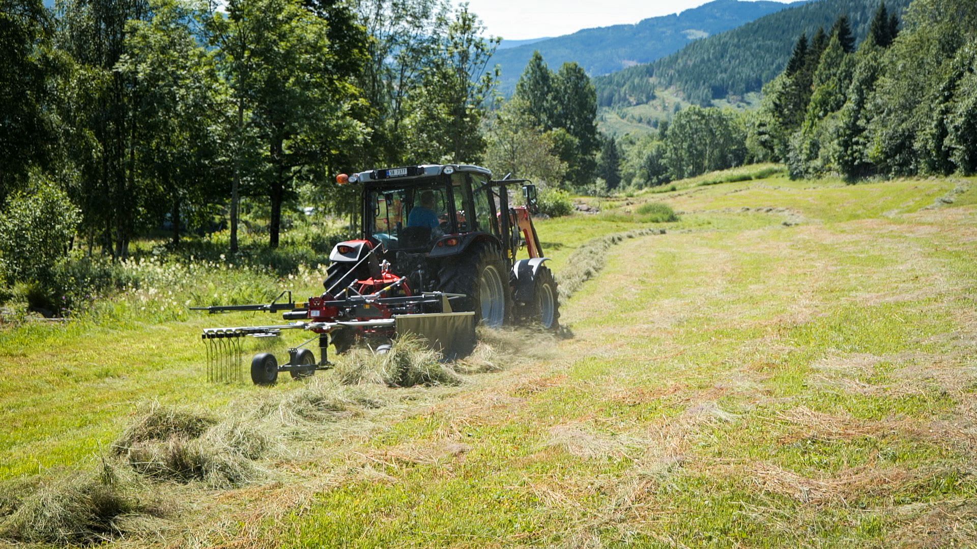 Massey Ferguson DM 255-P og RK 361 DN – Fleksible og robuste maskiner for mindre traktorer