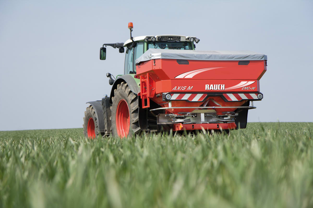 Vinn en AXIS M 30.2 EMC gjødselspreder