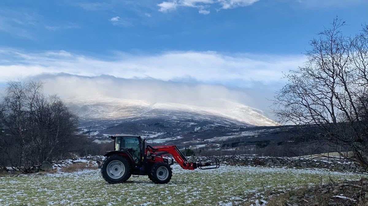 Brukervennlig traktor perfekt for småbruket