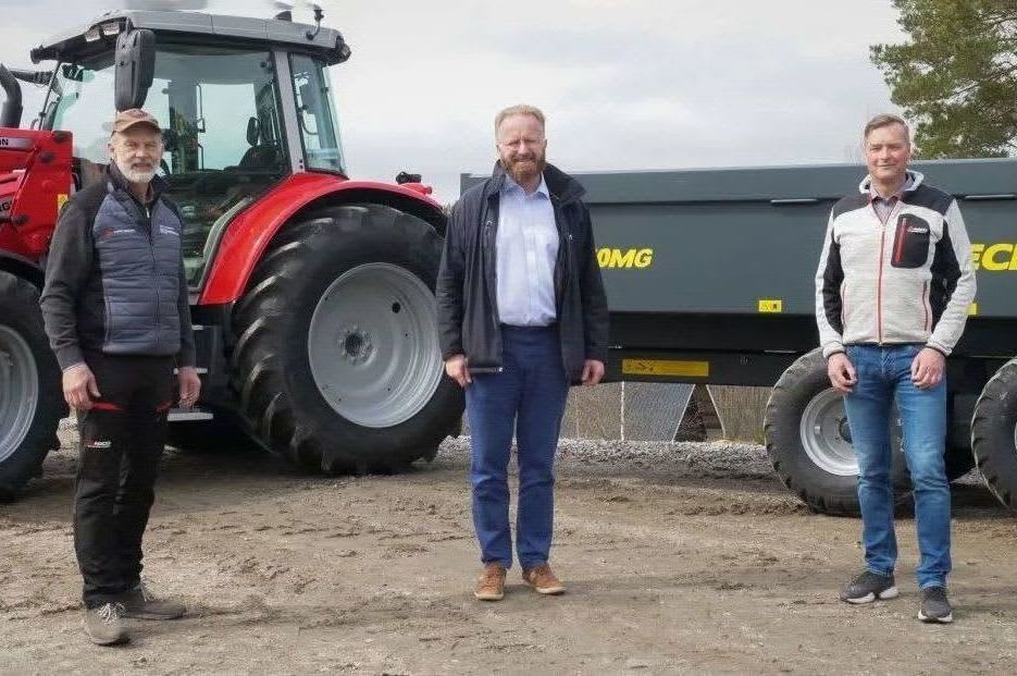 Weckman tilhengere og SISU-redskap hos Eiksenteret