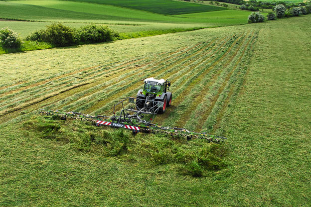 Fendt Twister sprederive