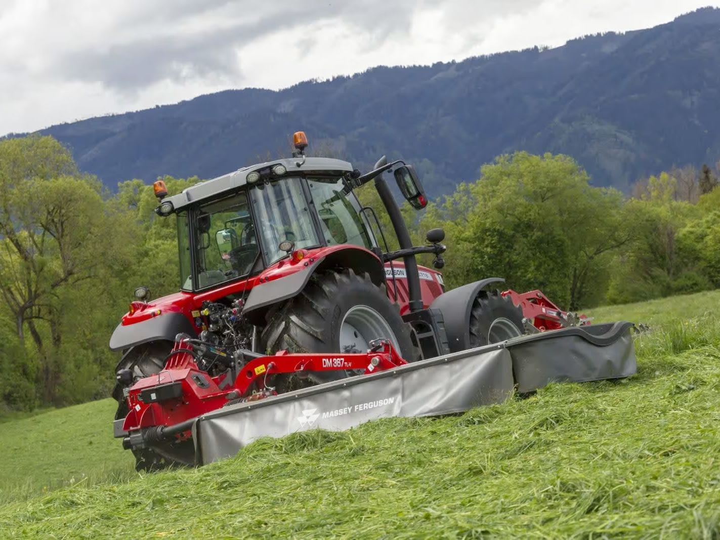 MF DM profesjonelle 3-punktmonterte slåmaskiner (265, 316, 367 TL-V)