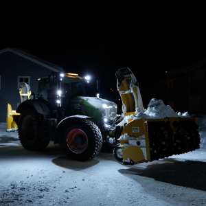 Fendt 728 med frontmontert fres