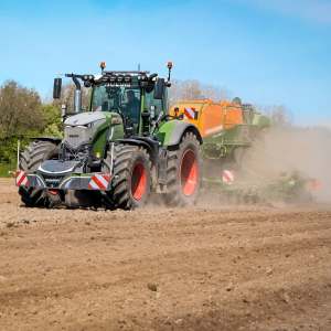 Fendt og Amazone gjør våronna til en lek