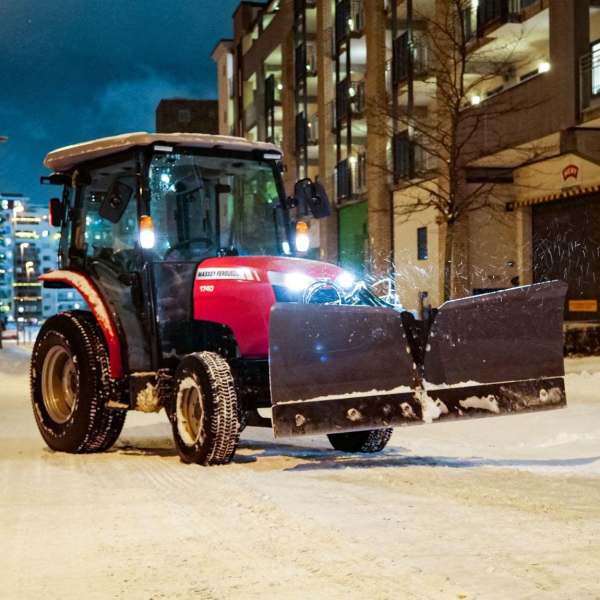 Hadeland Maskindrift har i dag fire MF1740 som de bruker til vintervedlikehold i Oslo.