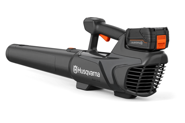 Husqvarna Aspire B8X-P4A blåser med batteri (4AH) og lader