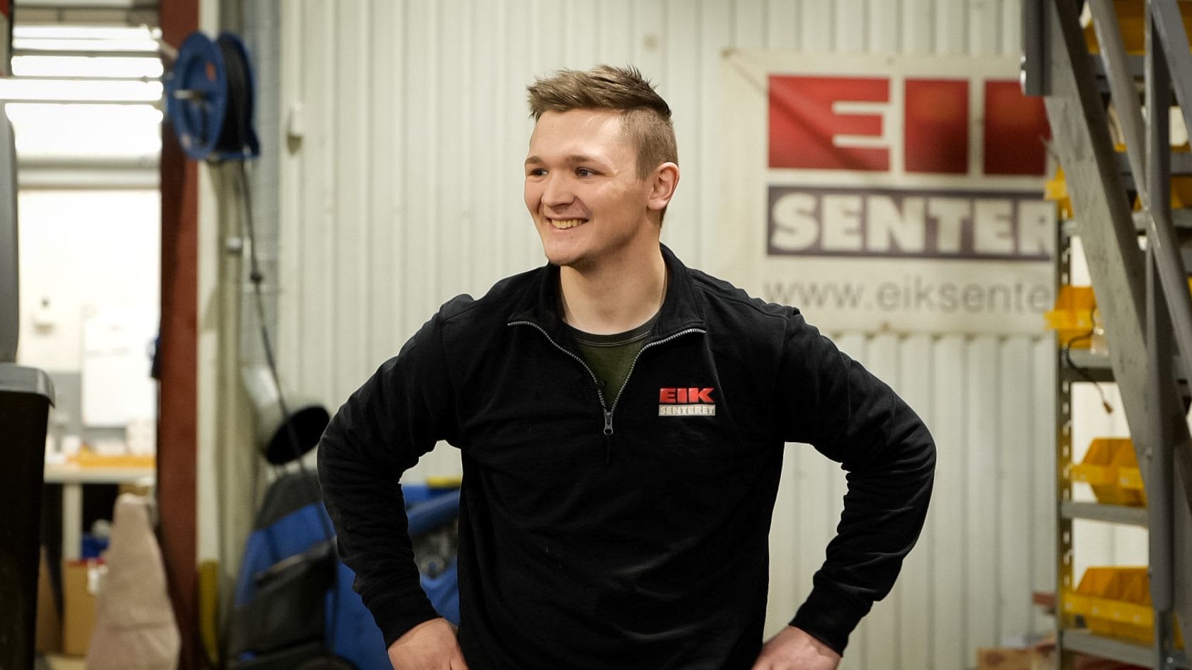 Montering av ekstrautstyr på en Fendt 724 Vario.