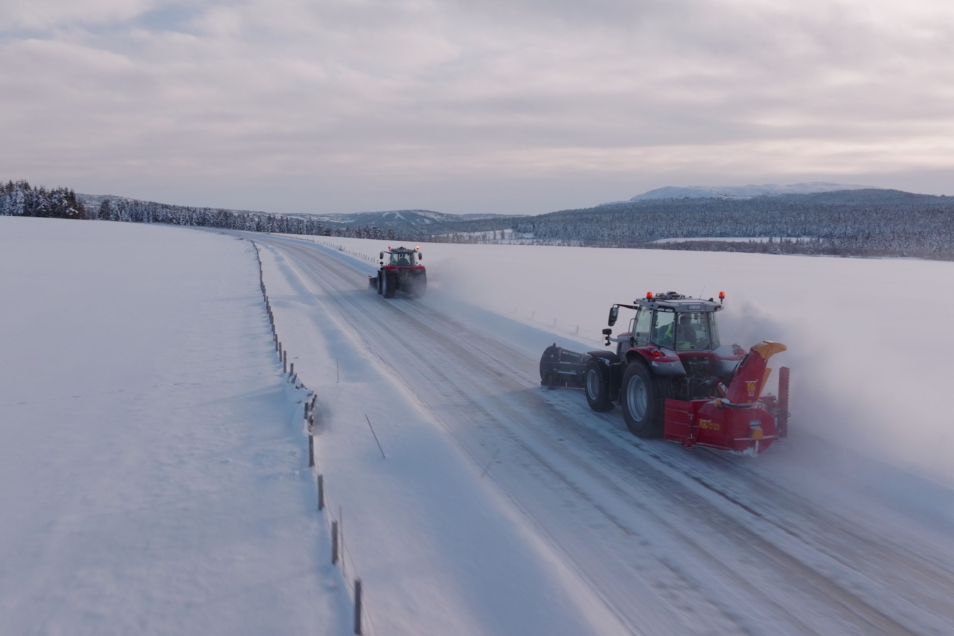 Når kulda biter og jobben må gjøres – Massey Ferguson 6S og 7S i drift på Vinstra