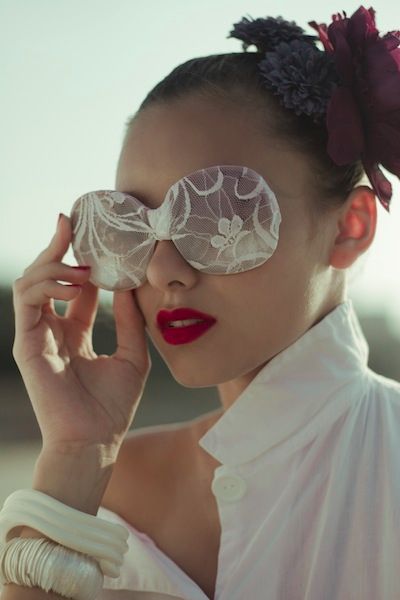 עיצוב שיער ואיפור להפקת אופנה