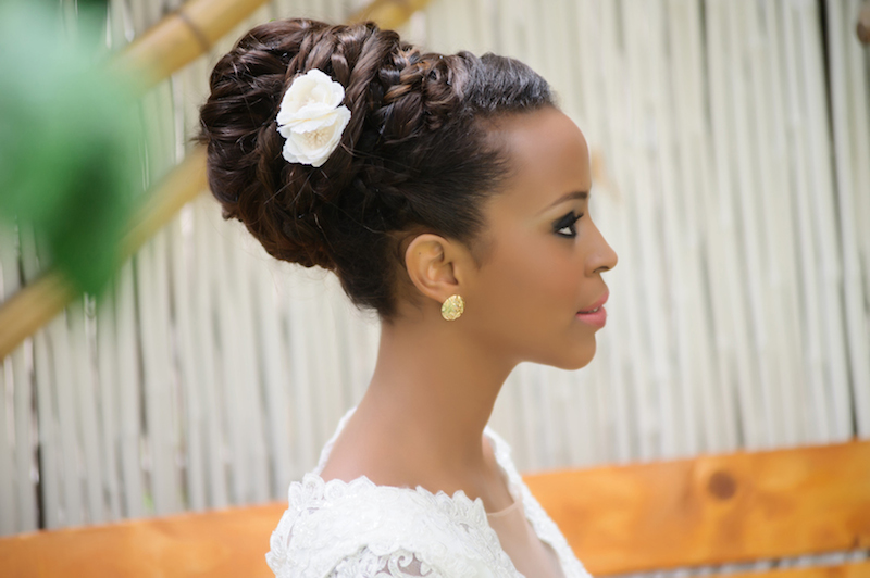 עיצוב שיער ואיפור לזהבית