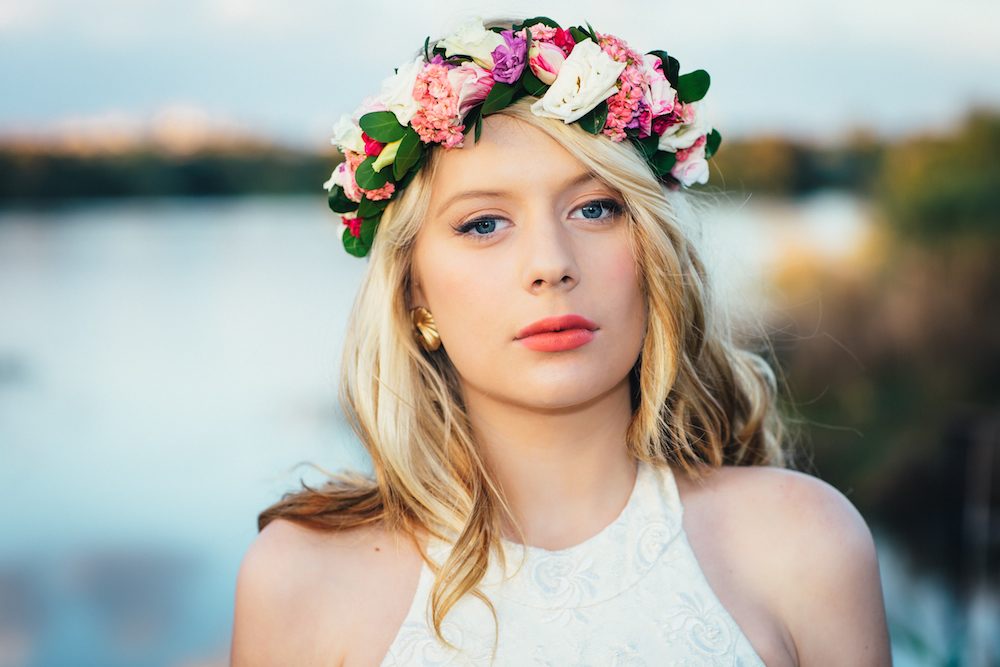 עיצוב שיער ואיפור עינב בר | שמלות מרי אביב | צילום שי שחר |אלינה ומריה מסיי טלנט