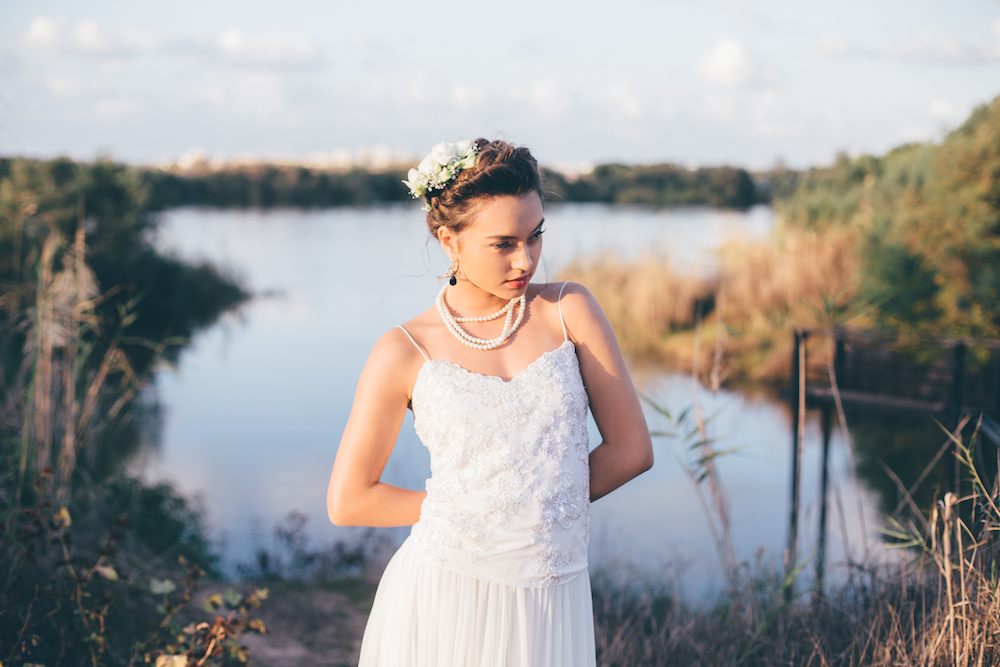 עיצוב שיער ואיפור עינב בר | שמלות מרי אביב | צילום שי שחר |אלינה ומריה מסיי טלנט