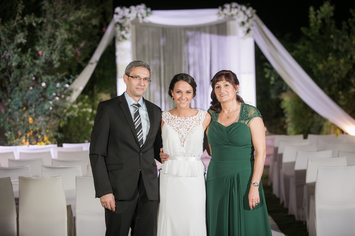 עיצוב שיער ואיפור לאמהות ומלוות | עינב בר