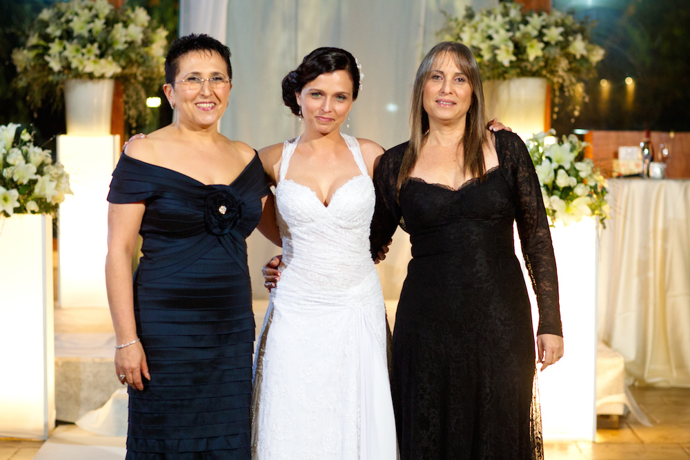 עיצוב שיער ואיפור לאמהות ומלוות | עינב בר