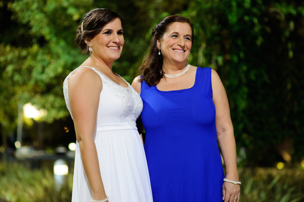 עיצוב שיער ואיפור לאמהות ומלוות | עינב בר