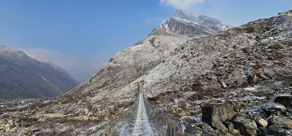 Drinking Water While Trekking in Nepal: Safe Options Compared