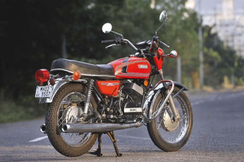 Yamaha RD350 fiberglass parts