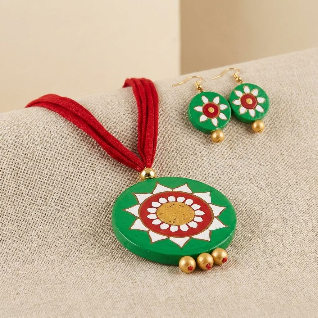 Handcrafted Terracotta Necklace with Floral Design - Traditional Indian Jewelry