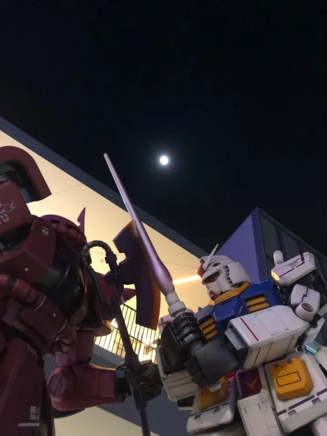 ガンダムスクエア エキスポシティの混雑具合 平日の夕方から夜に行ってきた体験レビュー ガンダムスクエア エキスポシティの混雑具合 平日の夕方から夜に行ってきた体験レビュー