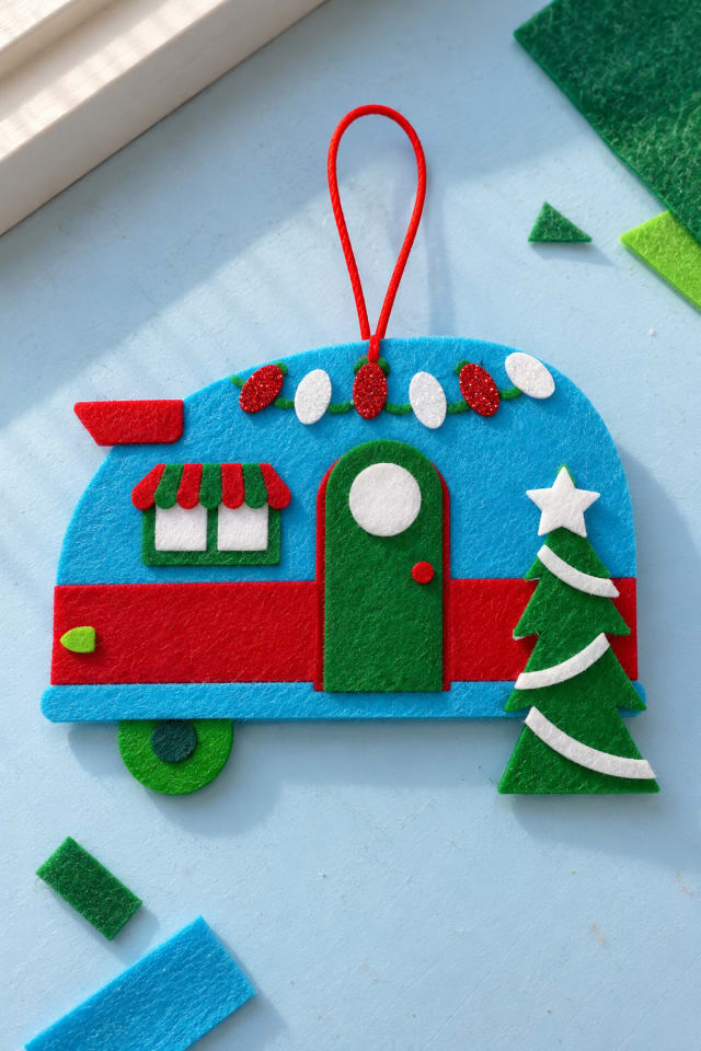 Felt Christmas Camper Ornament Kit with Glitter Foam Details maker-lifestyle pin