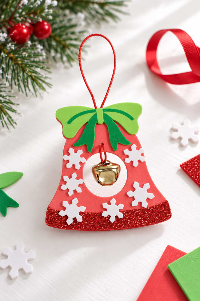 Christmas Bell Ornament with Jingle Bell Foam Craft Kit | holiday DIY | craft project ideas maker-lifestyle pin