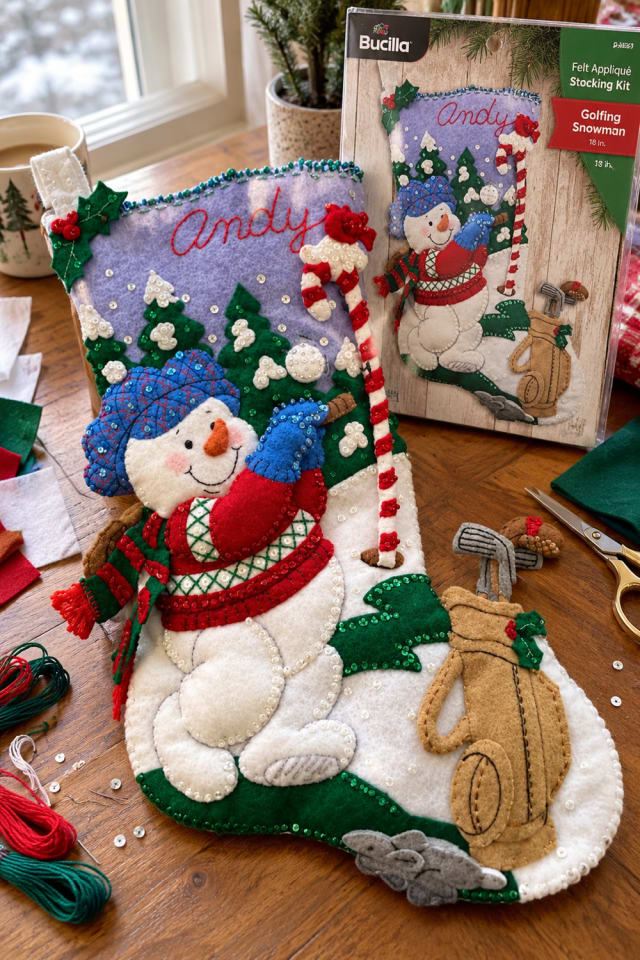Felt Holiday Ornament DIY | Felt Ornament Kit for Holiday Home Decor maker-lifestyle pin