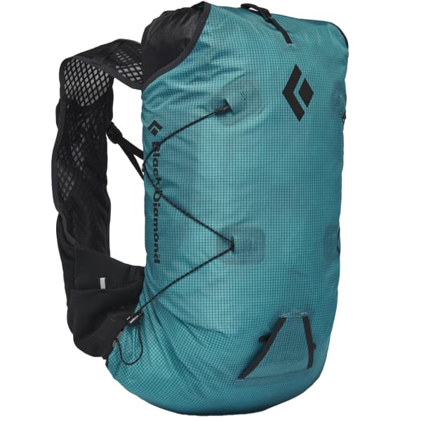 Four Hiking Essentials Every Woman Needs