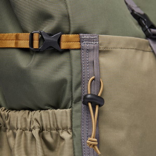 SANDQVIST FOREST HIKE GREEN/LEAF GREEN - Hiking backpack