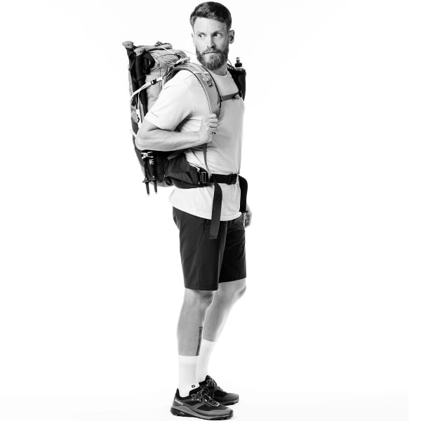 BACH MOLECULE 30 BLACK - Hiking backpack
