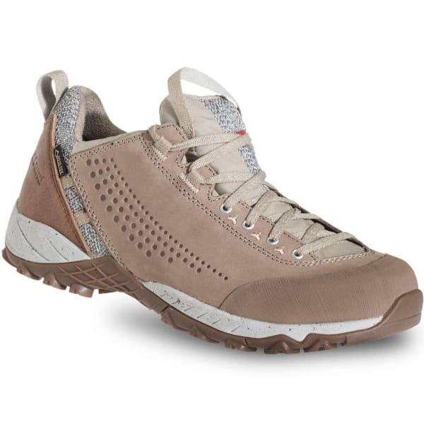 Low cut best sale shoe alpha