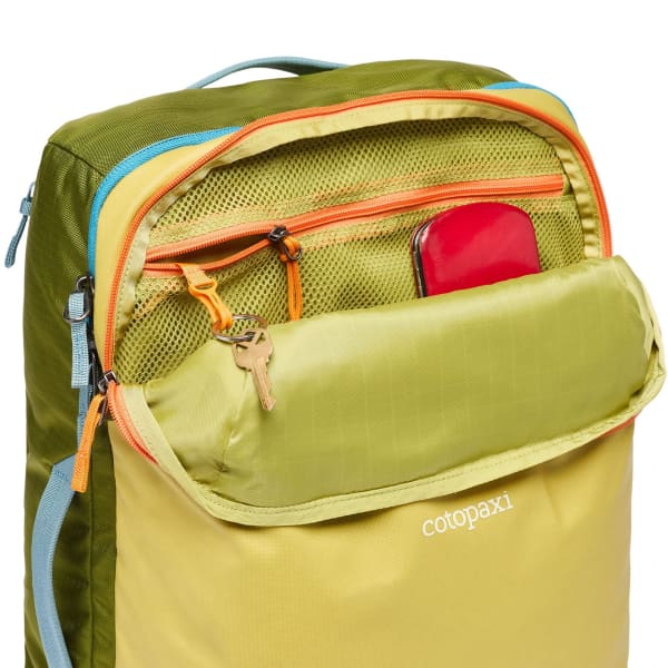 COTOPAXI ALLPA 35L TRAVEL PACK LEMONGRASS AND CEDAR - Lifestyle