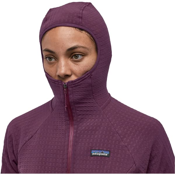 PATAGONIA W S R2 TECHFACE HOODY NIGHT PLUM Hiking fleece jacket