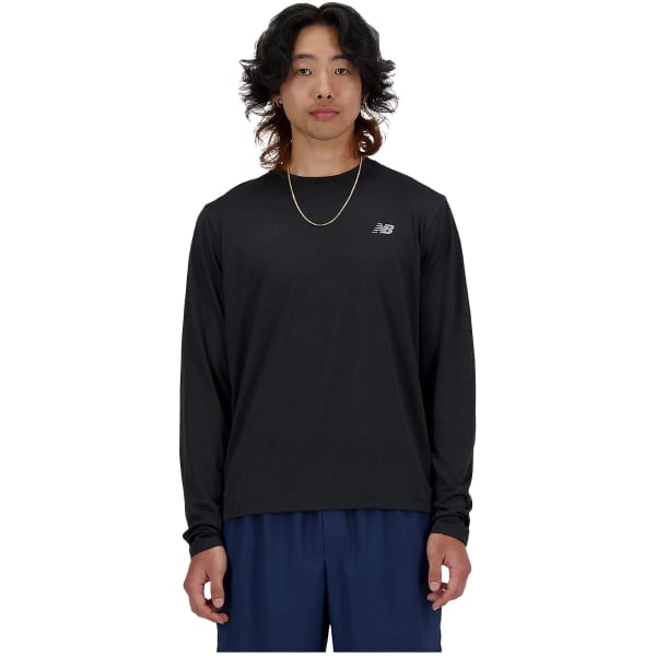 Black new balance shirt sales