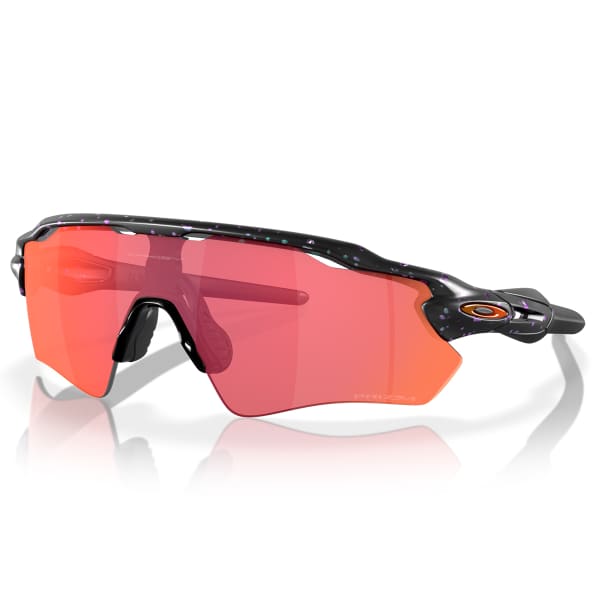 Oakley store radar red