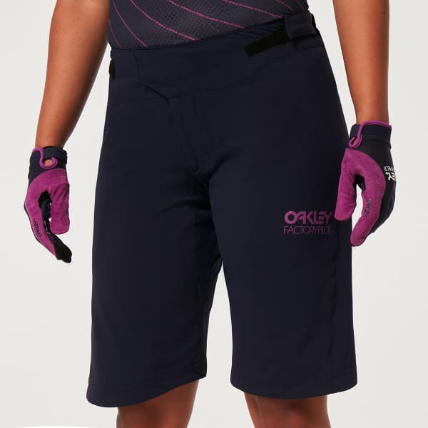 Oakley factory pilot shorts top