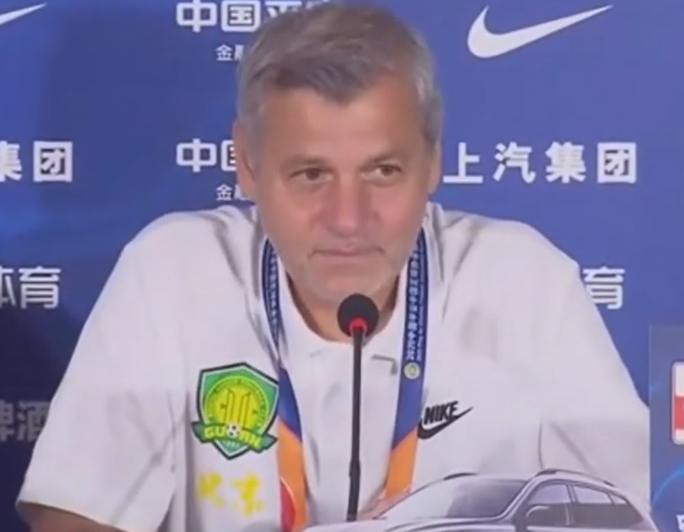 Ligue 1 : ovation pour Bruno Genesio avant le choc Monaco-Marseille
