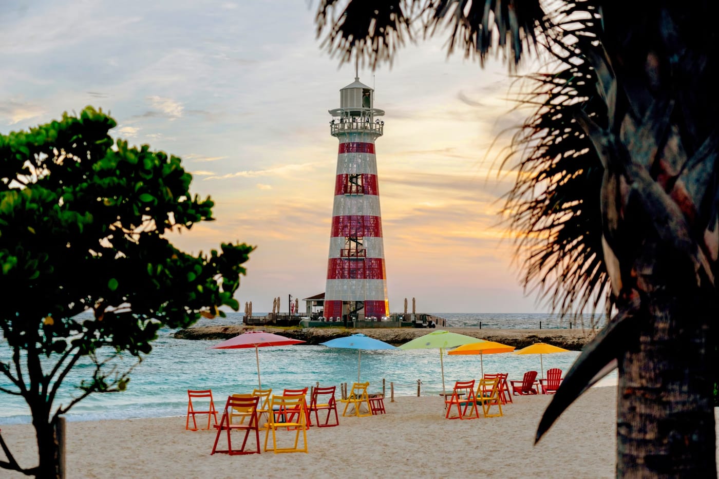 Phare et plage d'Ocean Cay MSC Marine Reserve, l'île privée de MSC Croisières aux Bahamas