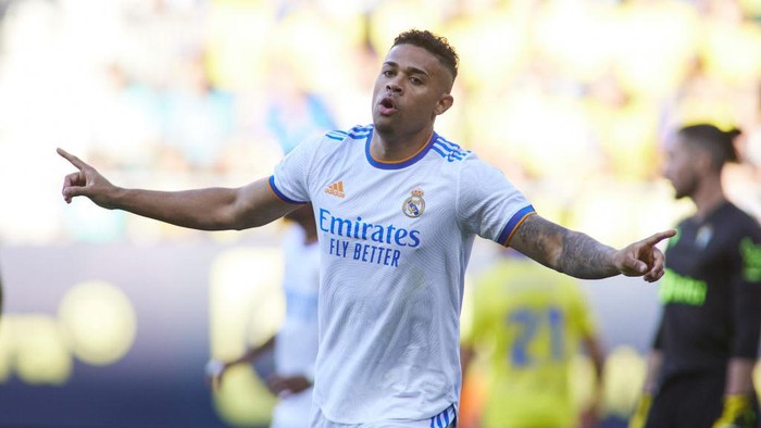 Info Main Bola Mariano Diaz Rela Jadi Cadangan Melulu di Madrid Demi Gaji Besar?