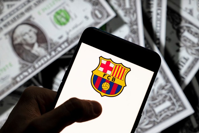 Info Main Bola Menanti Manuver Belanja Terakhir Barcelona