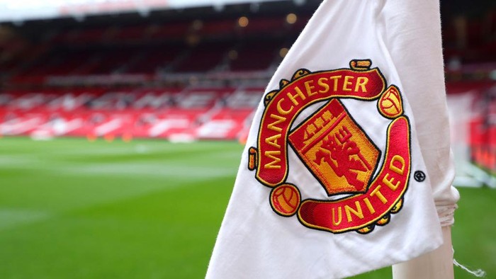 Info Main Bola Apple dan Zara Saingan Beli Manchester United?